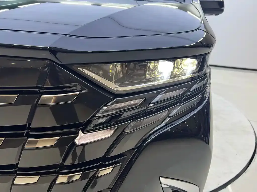 Toyota Alphard 2024 из CN, фото 4