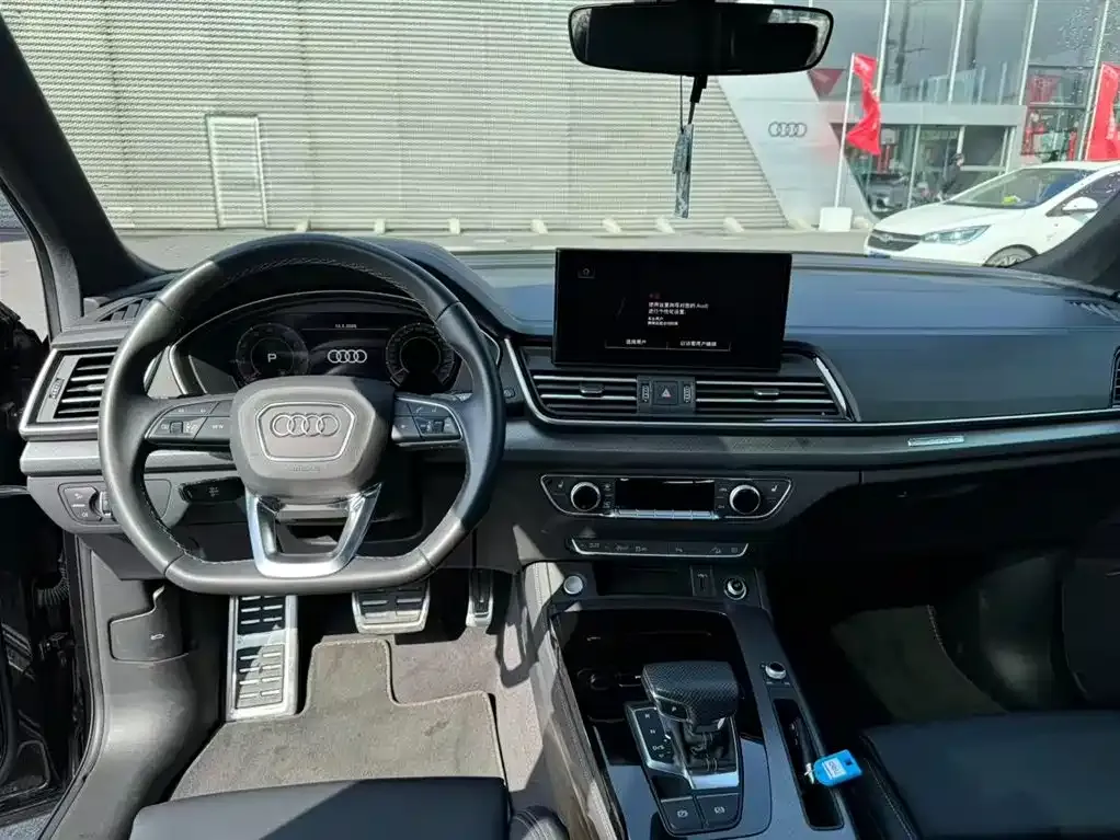 Audi Q5L 2025 из CN, фото 4