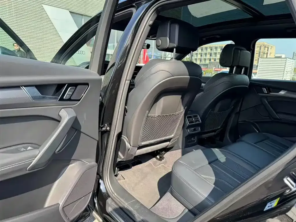 Audi Q5L 2025 из CN, фото 6