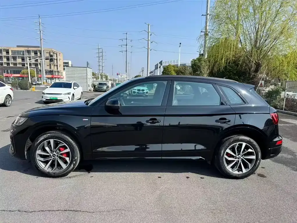 Audi Q5L 2025 из CN, фото 8