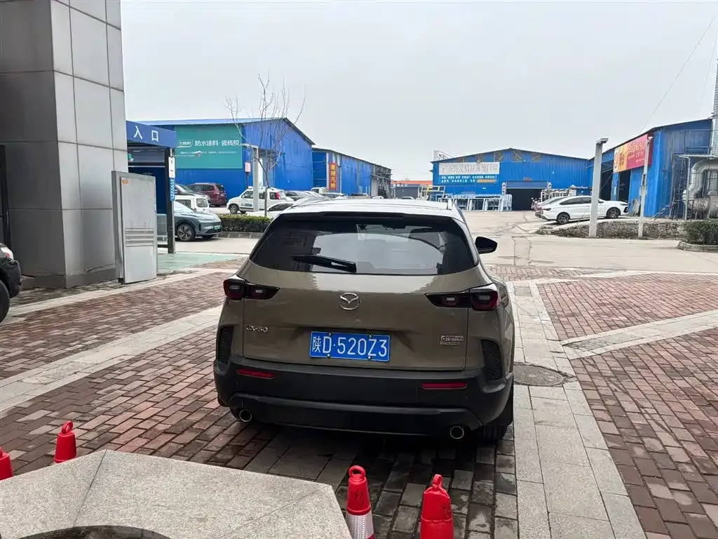 Mazda CX-50 2023 из CN, фото 7
