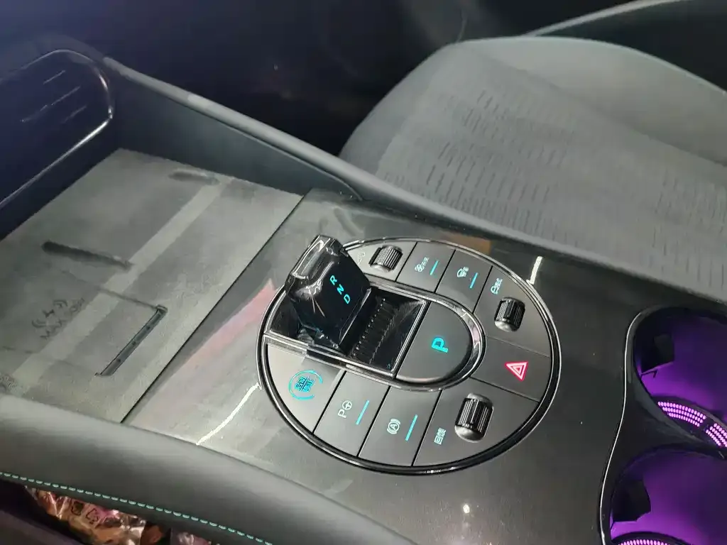 BYD Seal 06GT 2024 из CN, фото 8