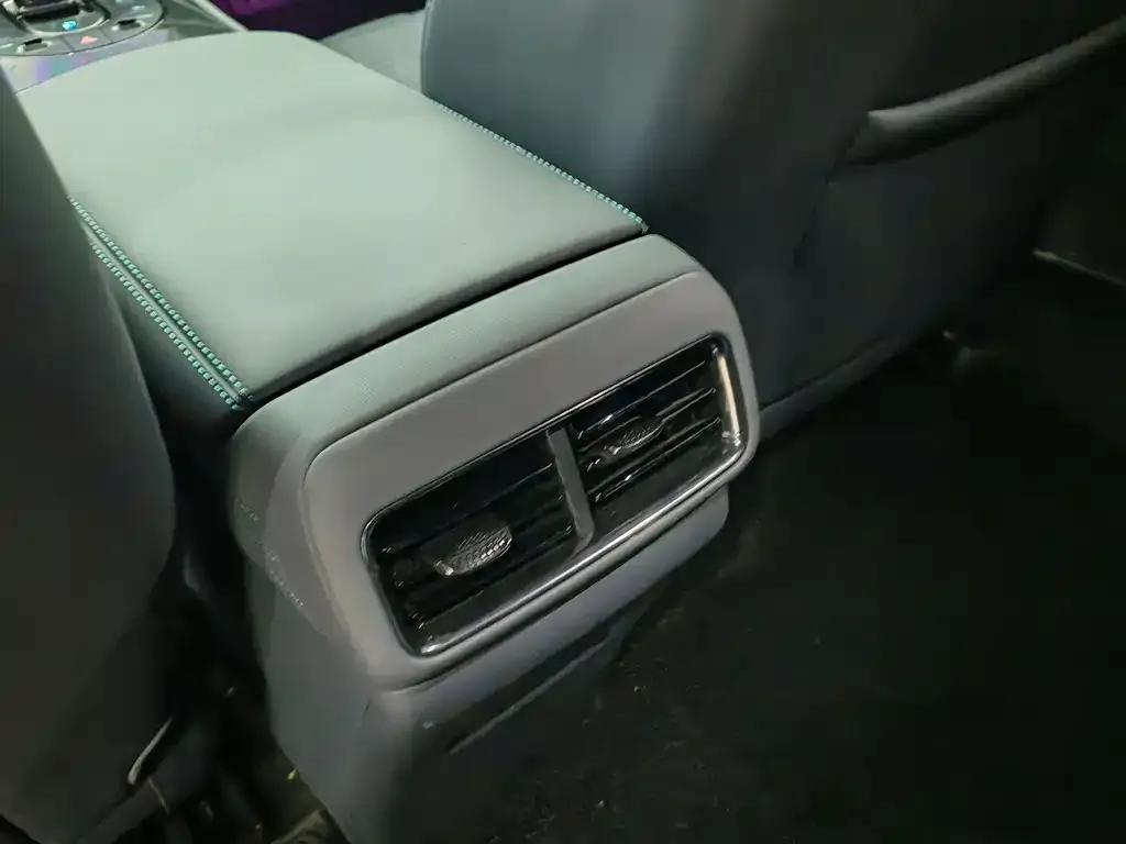 BYD Seal 06GT 2024 из CN, фото 3