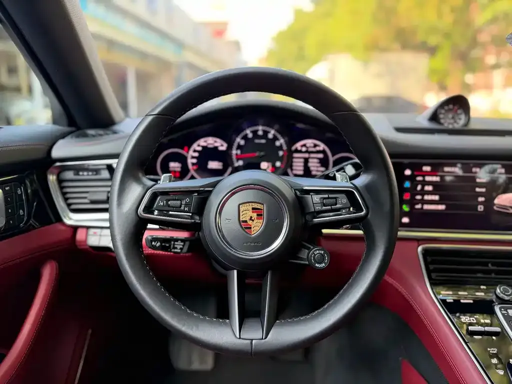 Porsche Panamera — фото 2