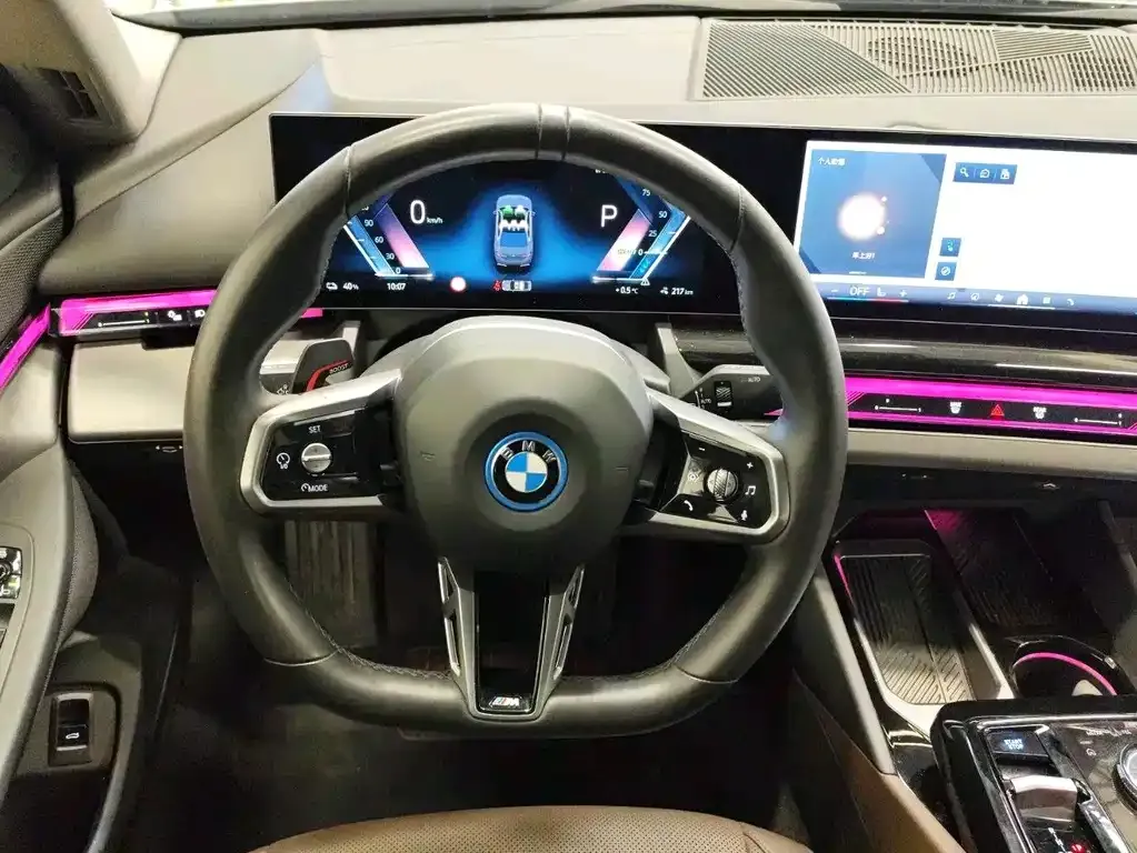 BMW i5 — фото 8