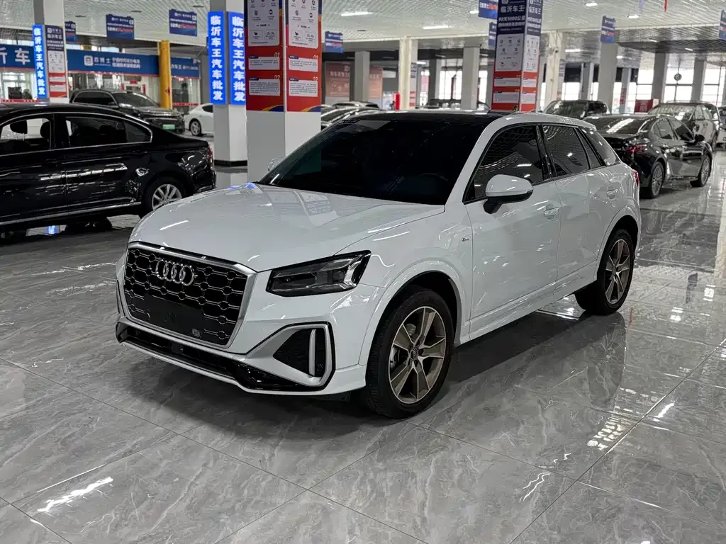 Audi Q2L 2022 из CN, фото 1