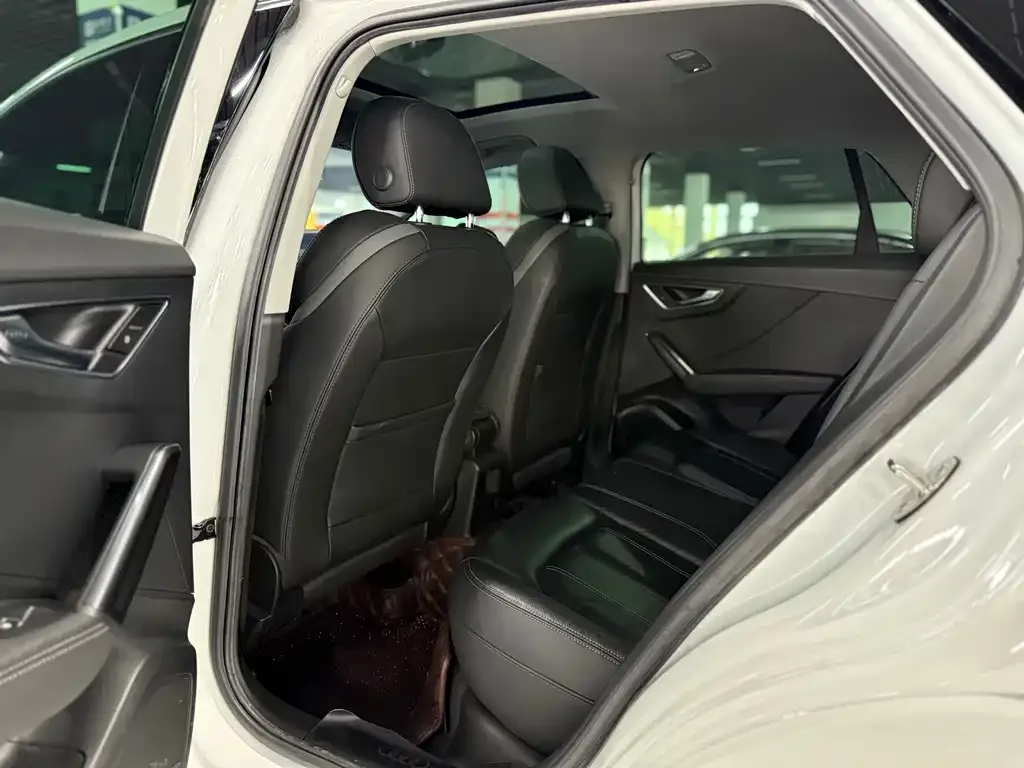 Audi Q2L 2022 из CN, фото 4