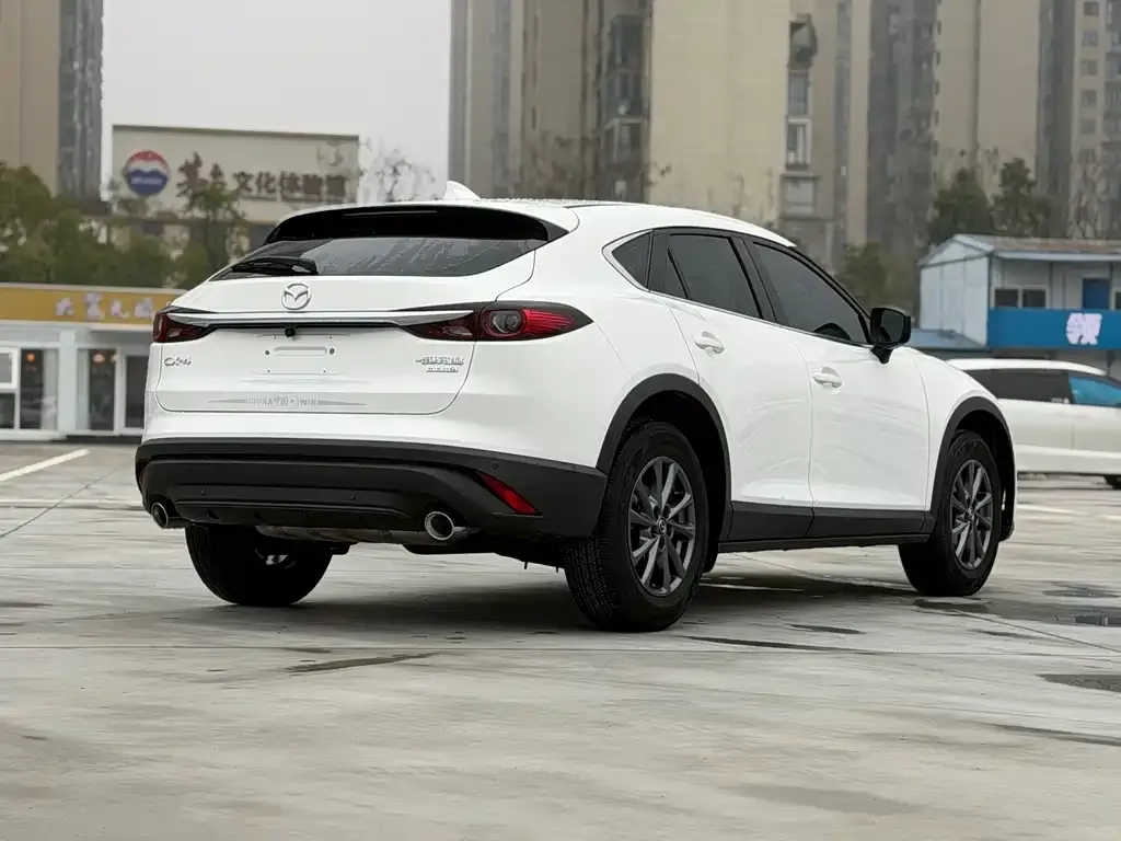 Mazda CX-4 2023 из CN, фото 9