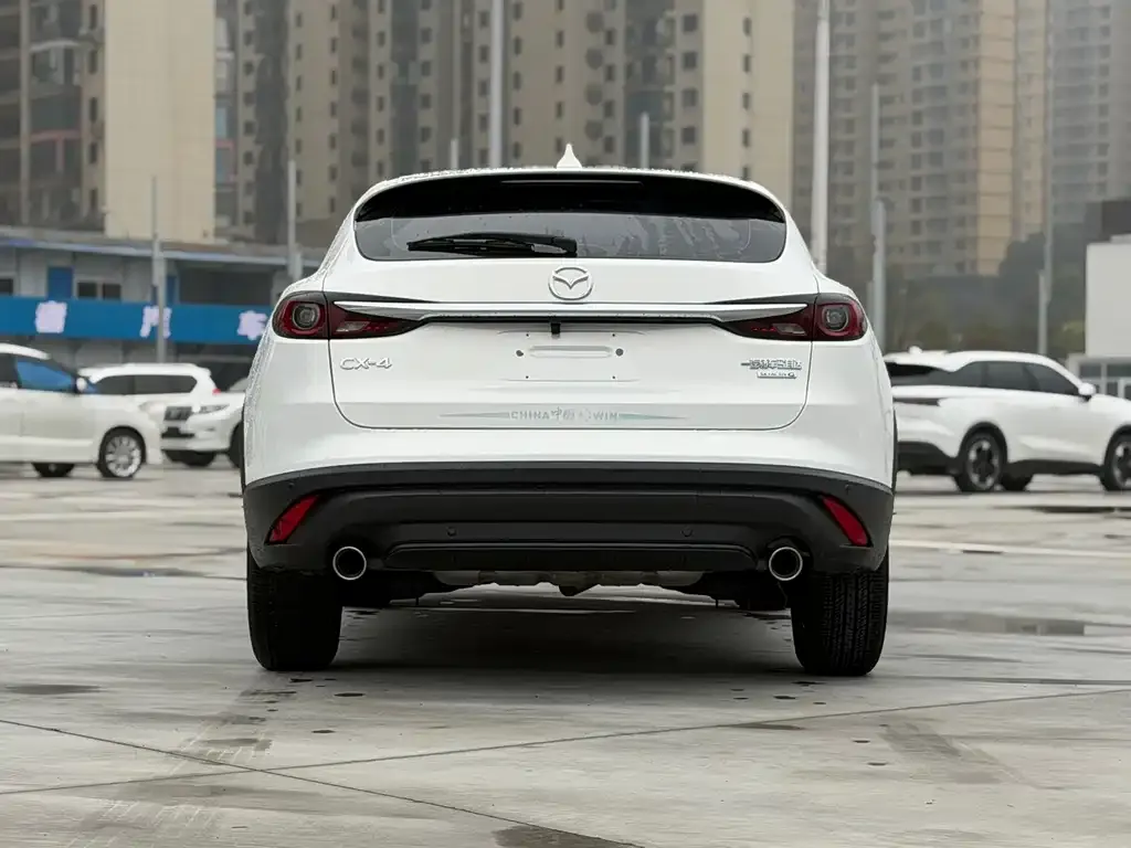 Mazda CX-4 2023 из CN, фото 4