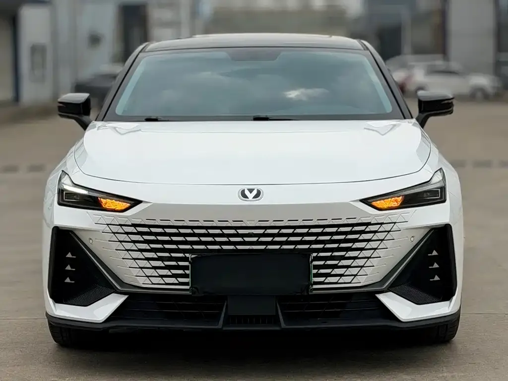 Changan UNI-V iDD 2024 из CN, фото 3