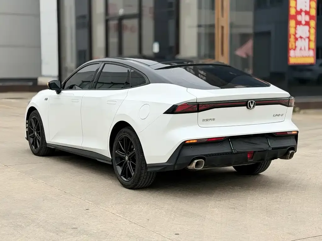 Changan UNI-V iDD 2024 из CN, фото 6