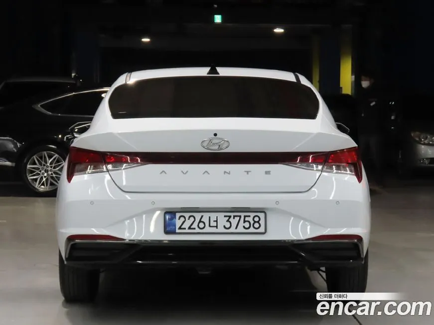Hyundai AVANTE — фото 9