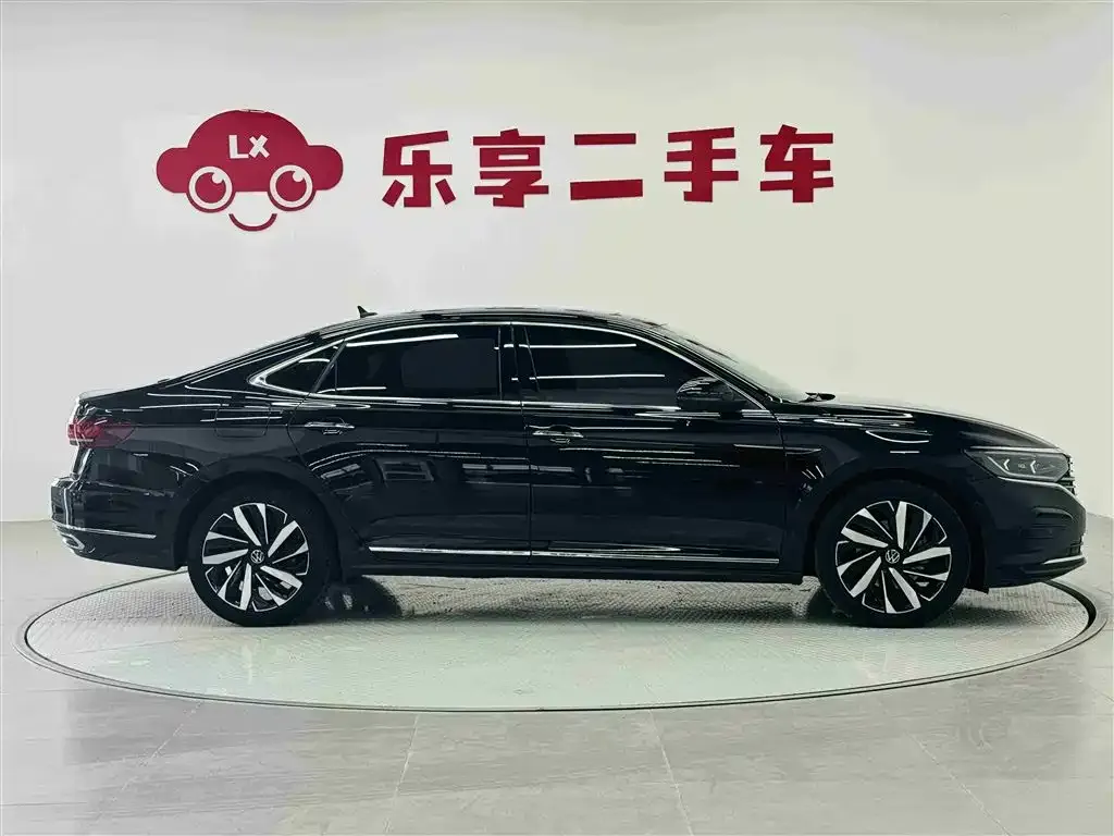 Volkswagen Passat — фото 3