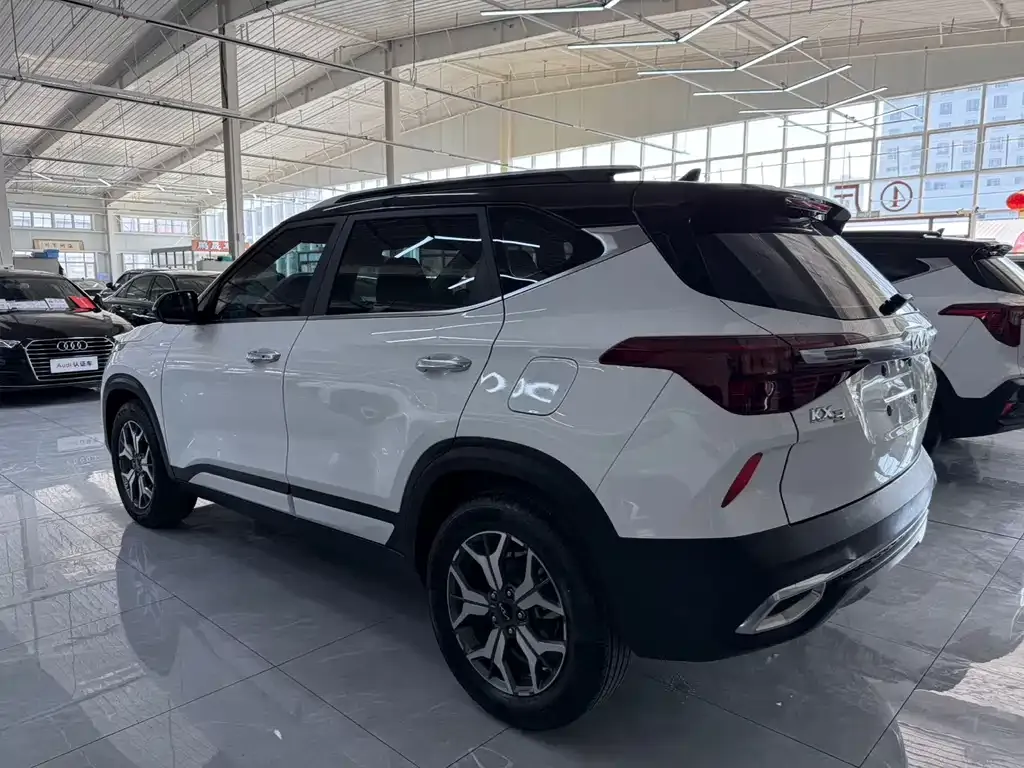 Kia KX3 — фото 9