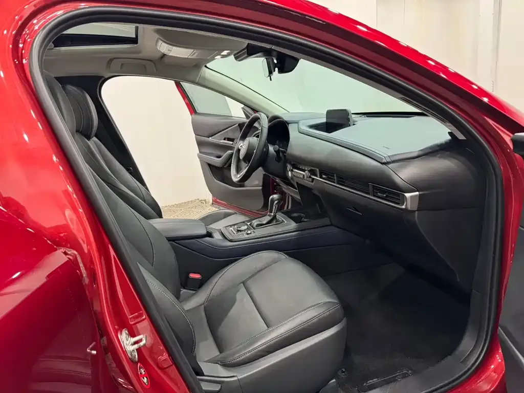 Mazda CX-30 2022 из CN, фото 5
