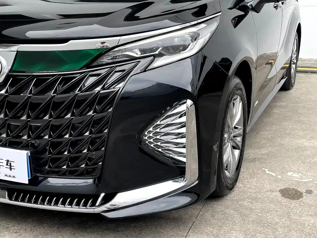 Toyota Sienna — фото 8