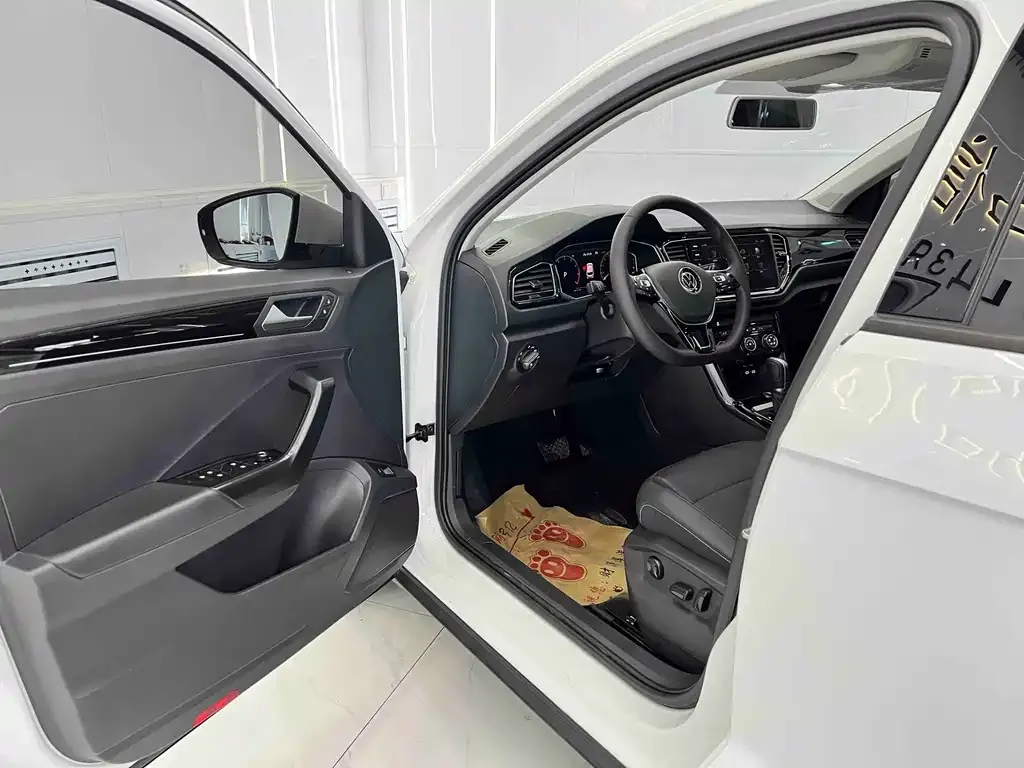 Volkswagen T-Roc 2022 из CN, фото 5