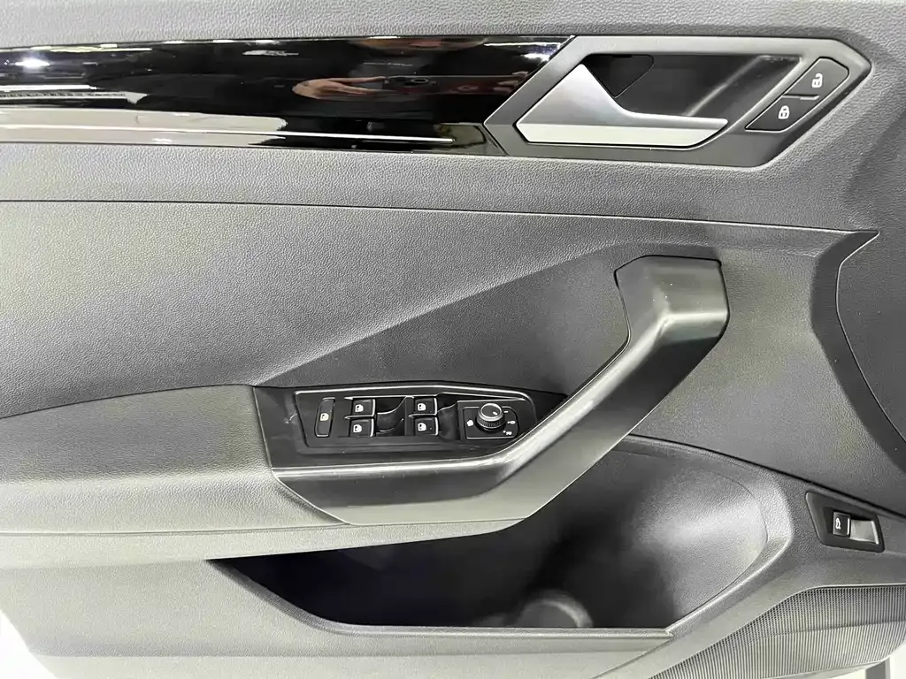 Volkswagen T-Roc 2022 из CN, фото 9