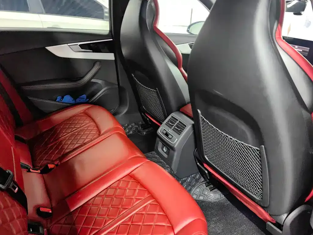 Audi S4 2021 из CN, фото 5