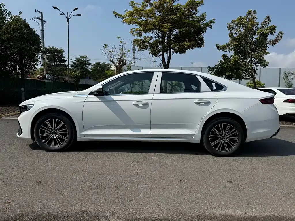 Geely Xingrui — фото 10