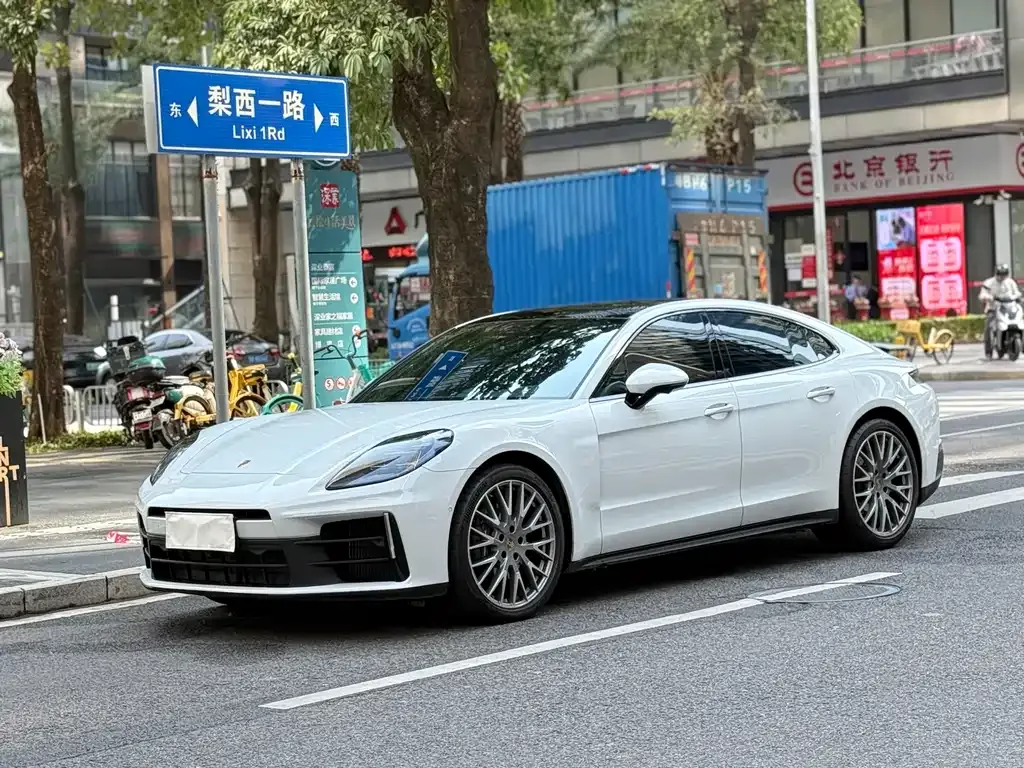 Porsche Panamera 2025 из CN, фото 1