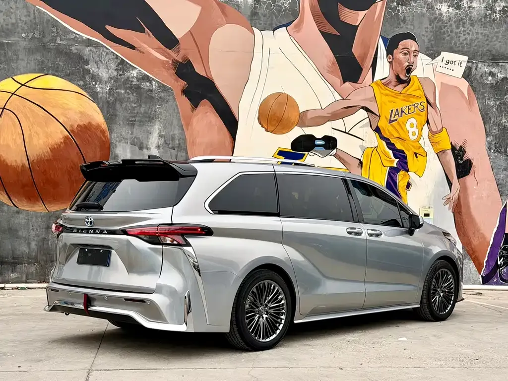 Toyota Sienna 2023 из CN, фото 9