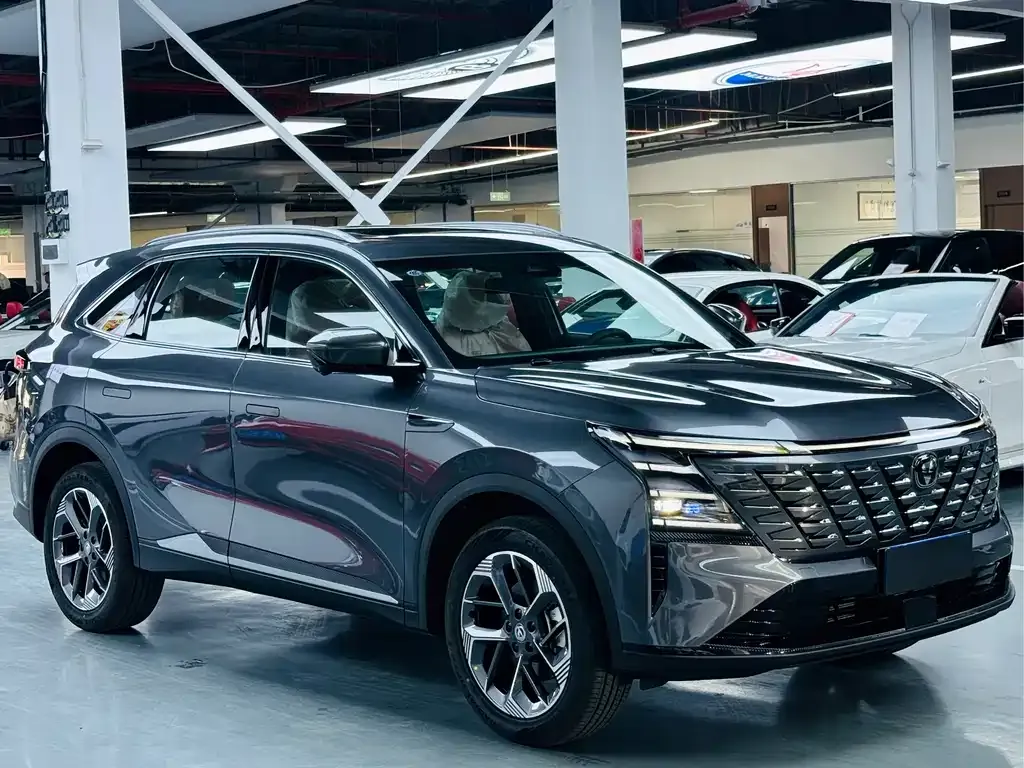 Changan CS75PLUS — фото 7