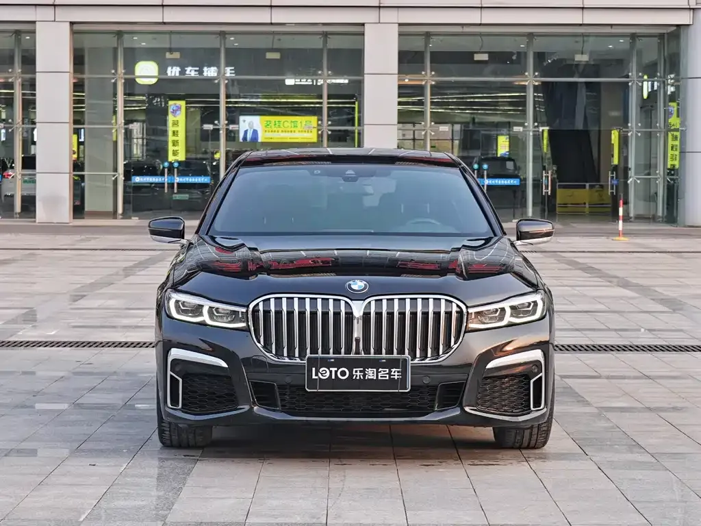 BMW 7 Series — фото 2
