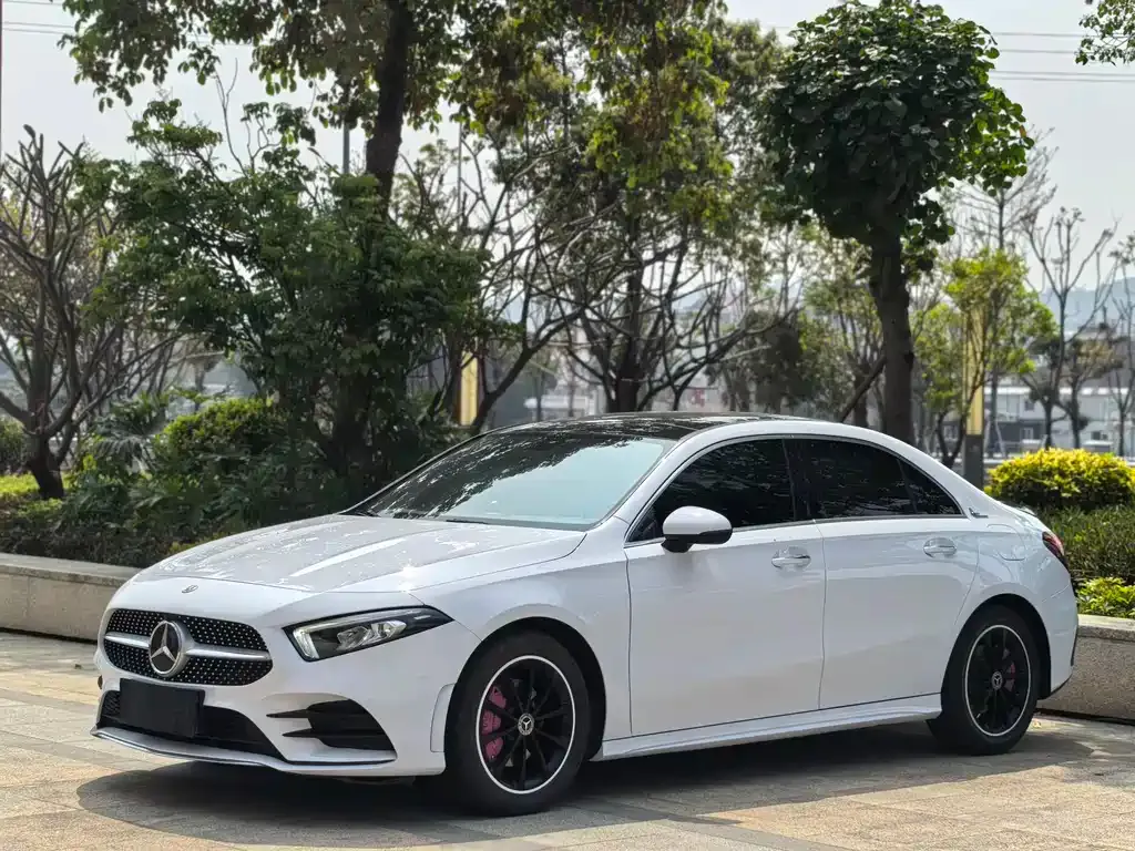 Mercedes-Benz A-Class — фото 1
