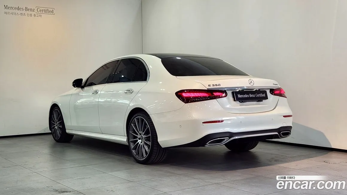 Mercedes-Benz E-Class — фото 2