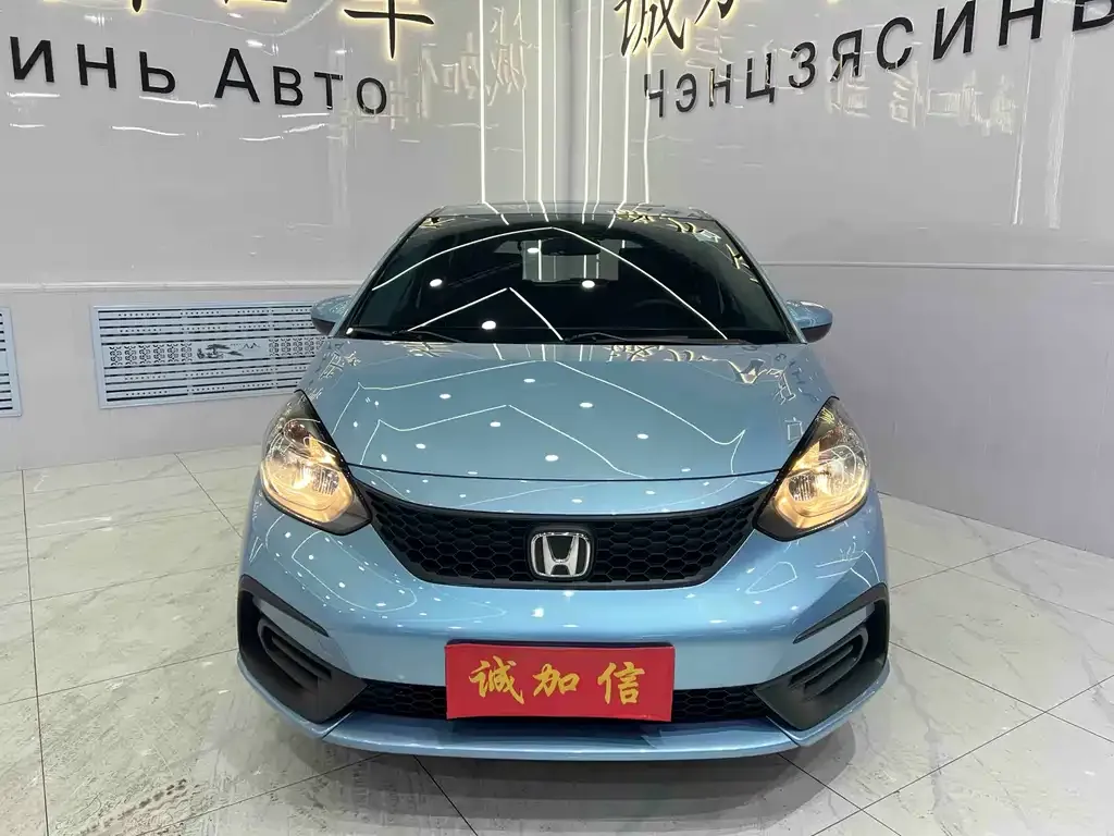 Honda Fit — фото 5