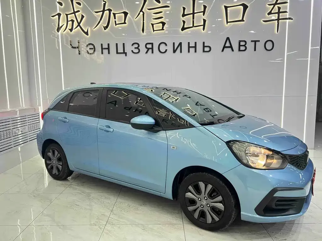 Honda Fit — фото 4