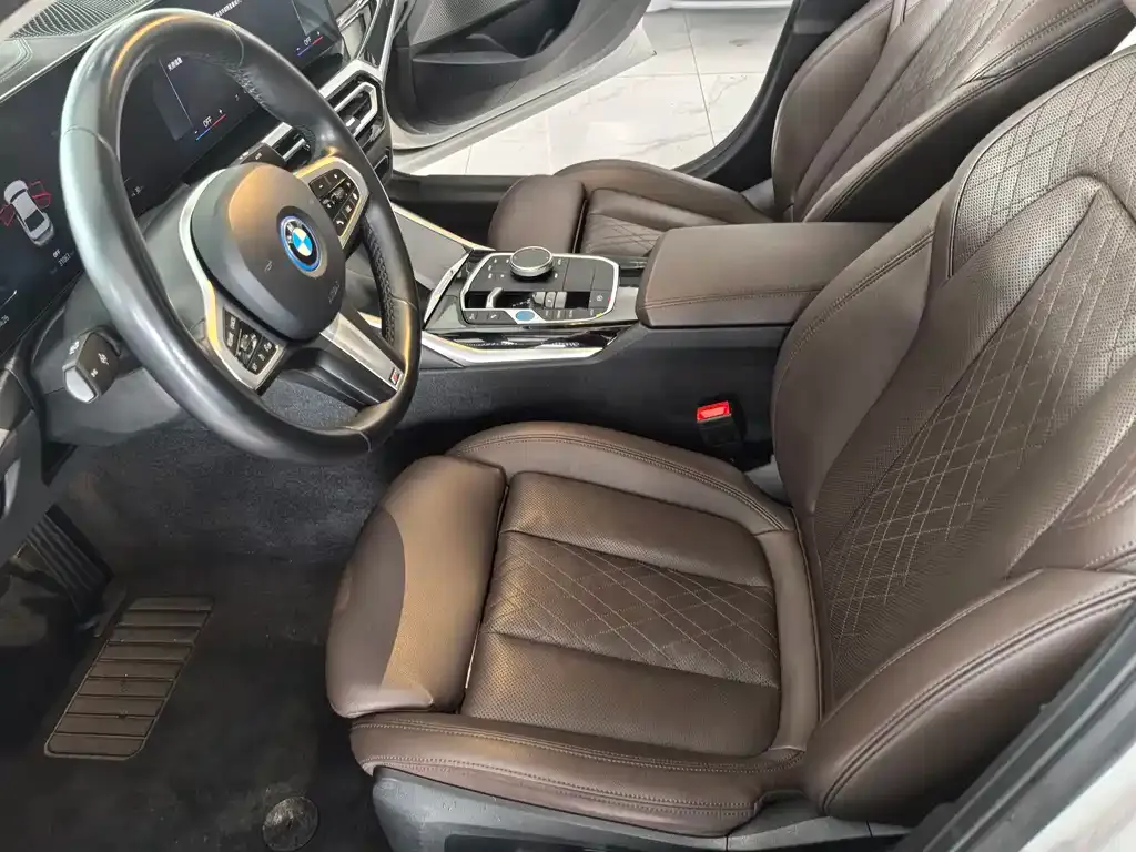 BMW i3 2024 из CN, фото 3