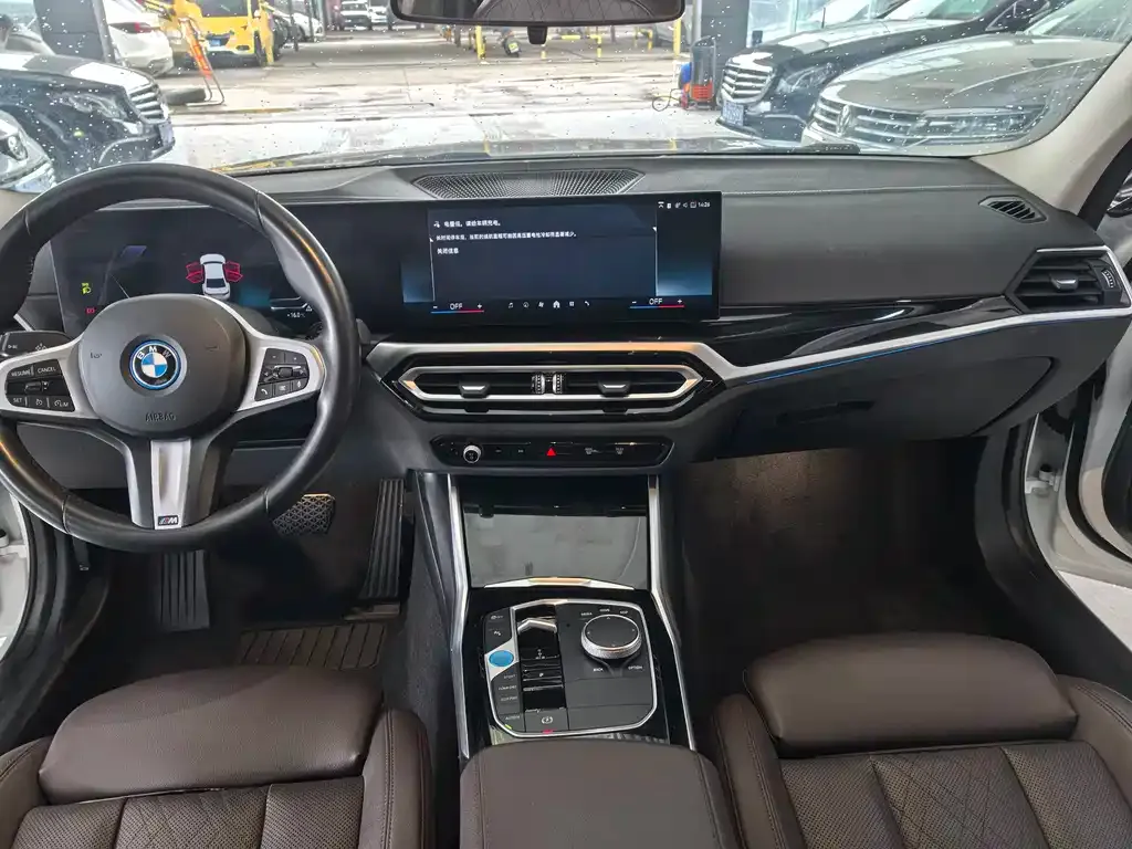 BMW i3 2024 из CN, фото 6
