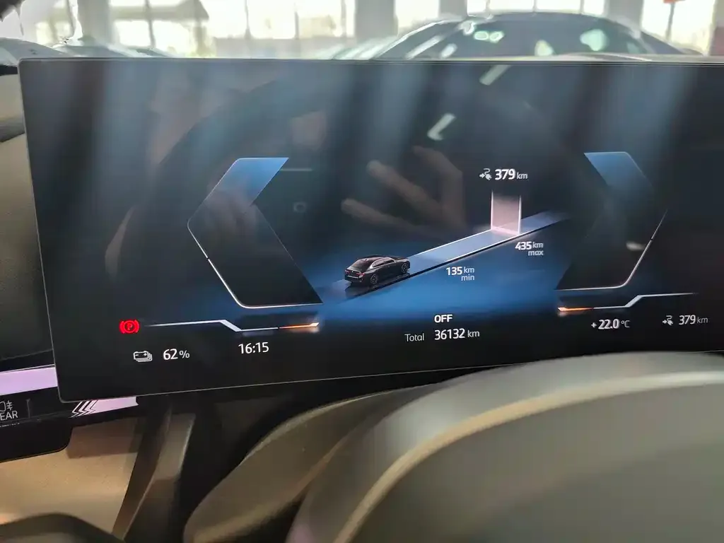 BMW i5 — фото 2