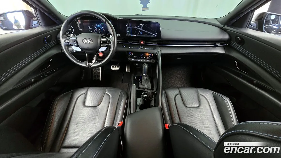Hyundai AVANTE — фото 3