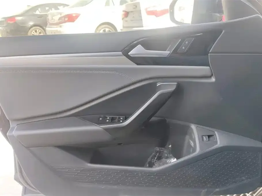 Volkswagen Sagitar 2022 из CN, фото 5