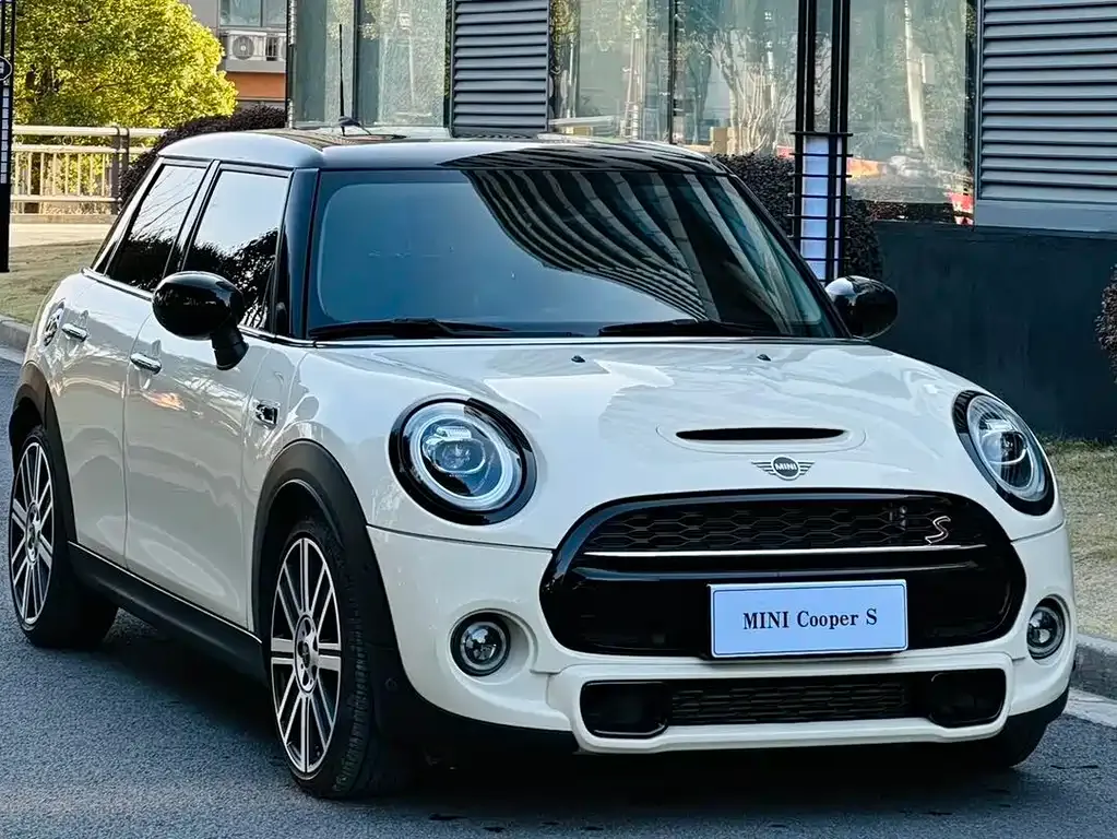 MINI Cooper (3-door) 2021 из CN, фото 4