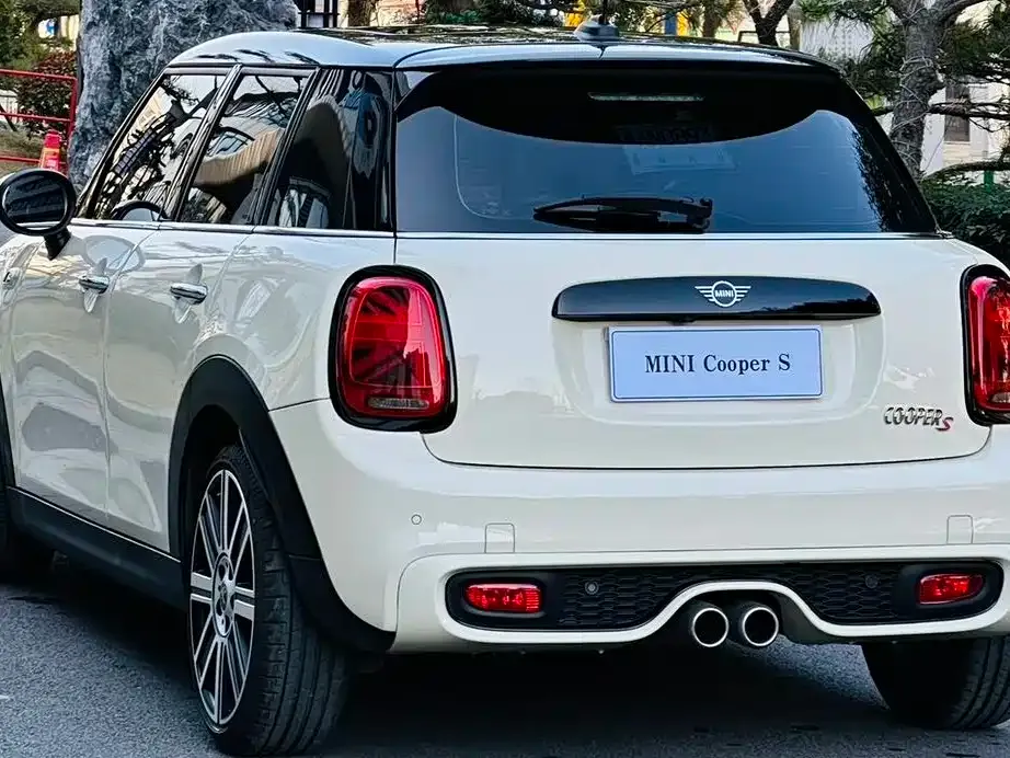 MINI Cooper (3-door) 2021 из CN, фото 3