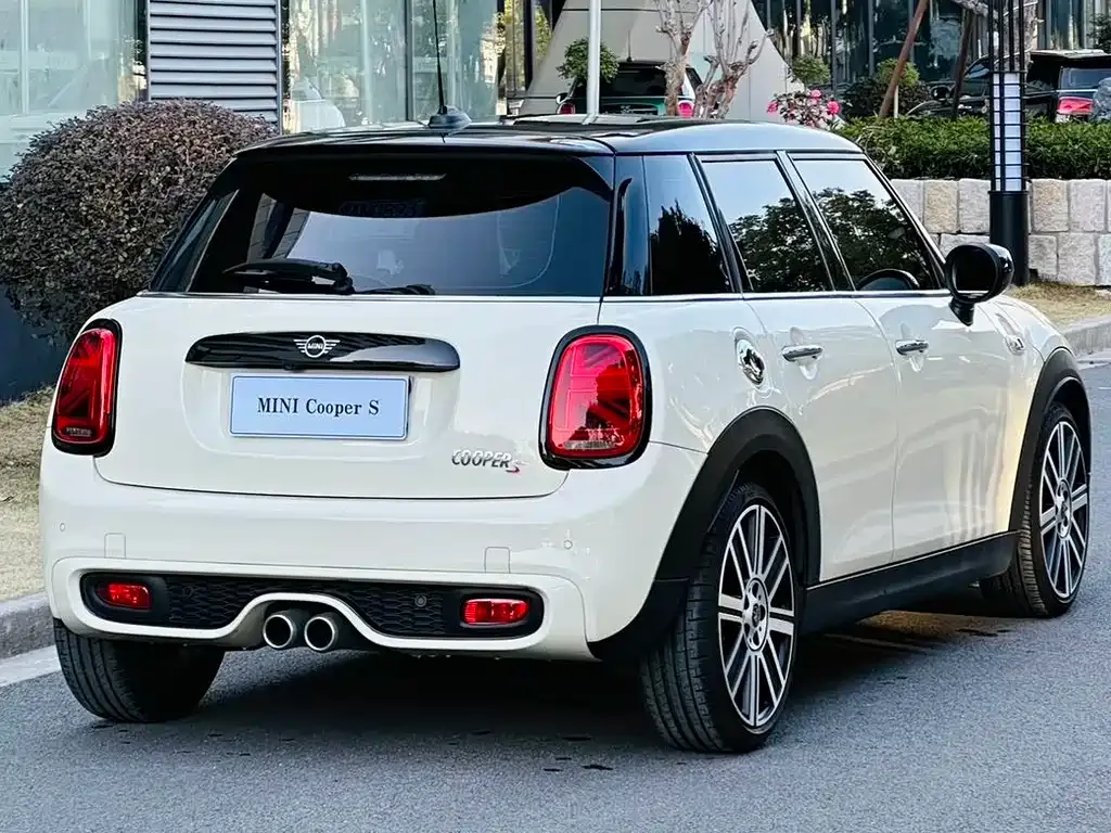 MINI Cooper (3-door) 2021 из CN, фото 10