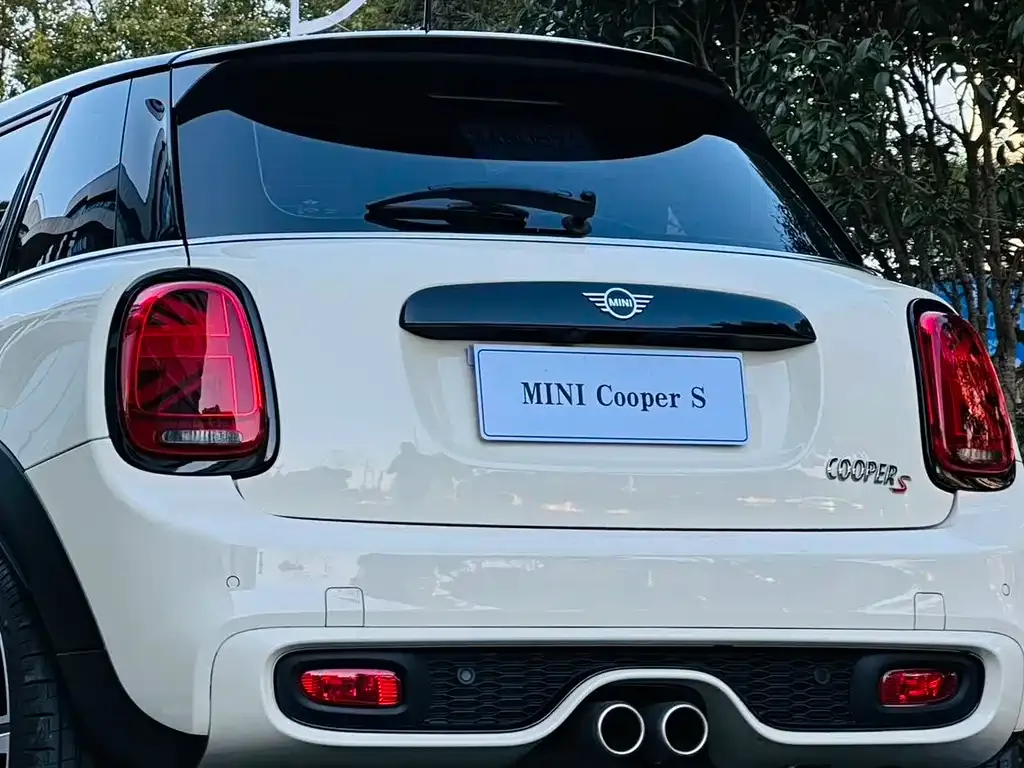 MINI Cooper (3-door) 2021 из CN, фото 2