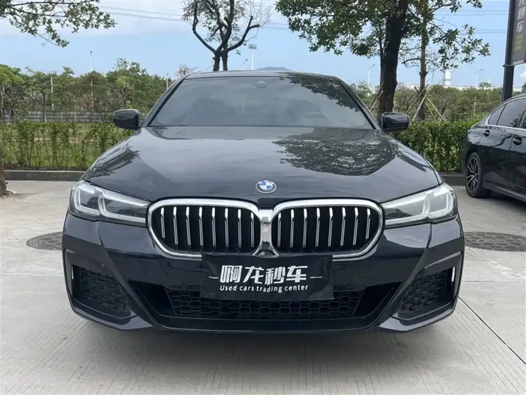 BMW 5 Series — фото 3