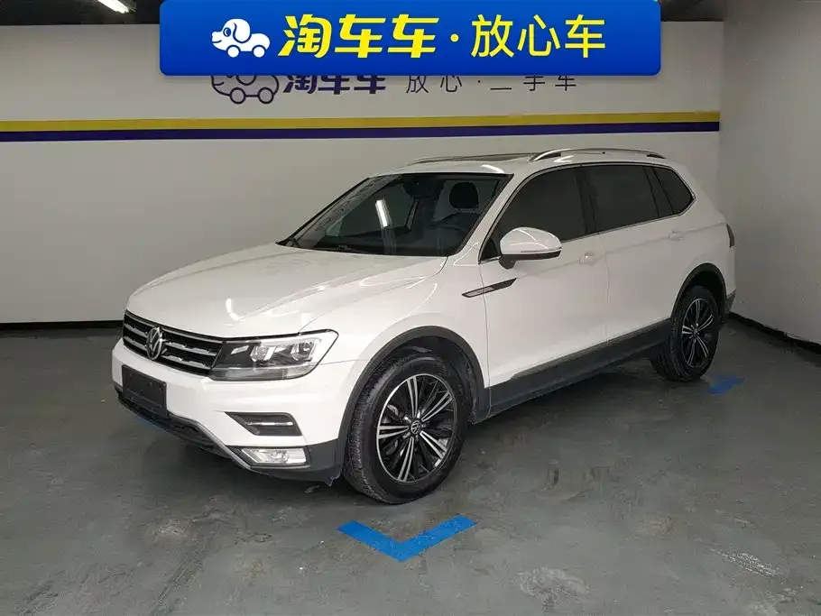 Volkswagen Tiguan L — фото 1