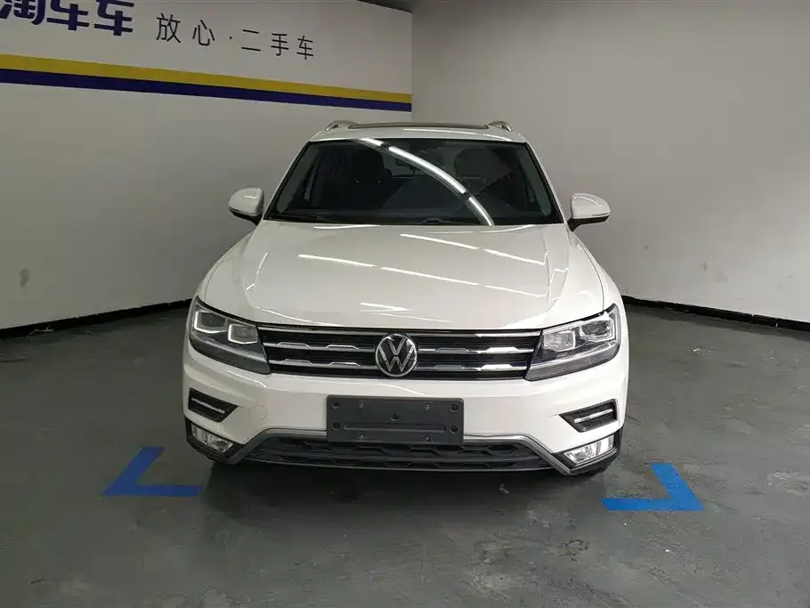 Volkswagen Tiguan L — фото 5