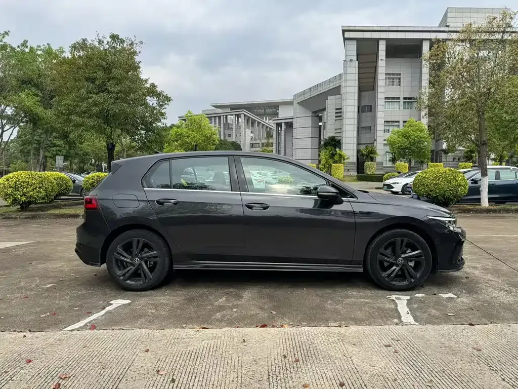 Volkswagen Golf 2022 из CN, фото 7