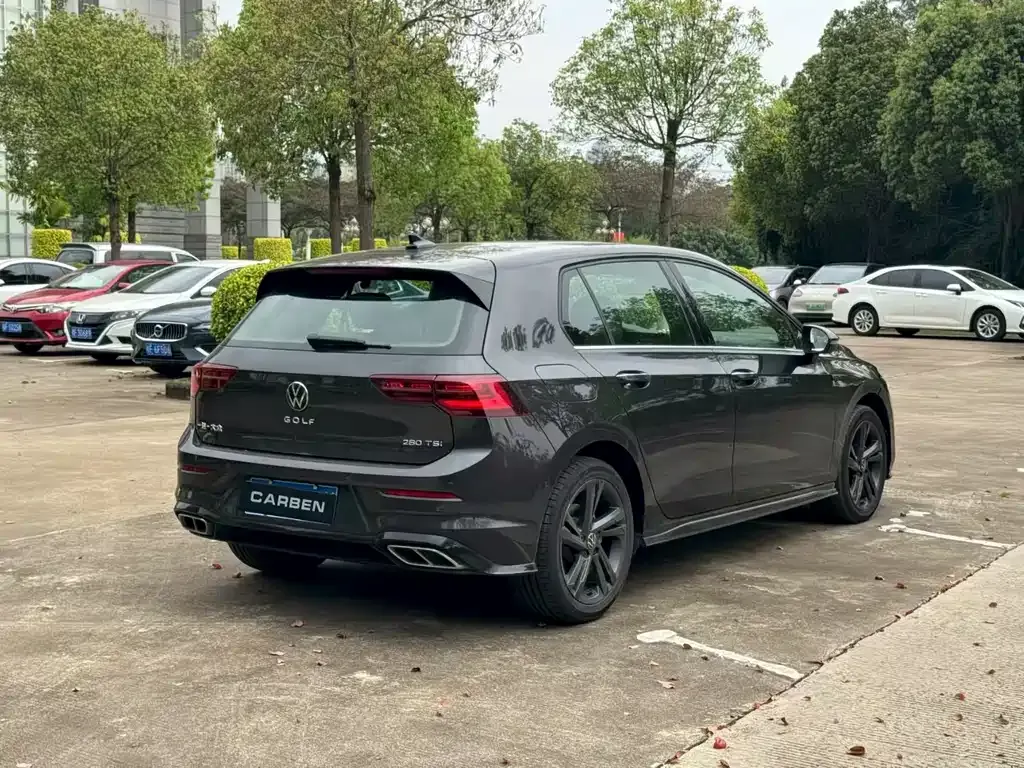 Volkswagen Golf 2022 из CN, фото 6