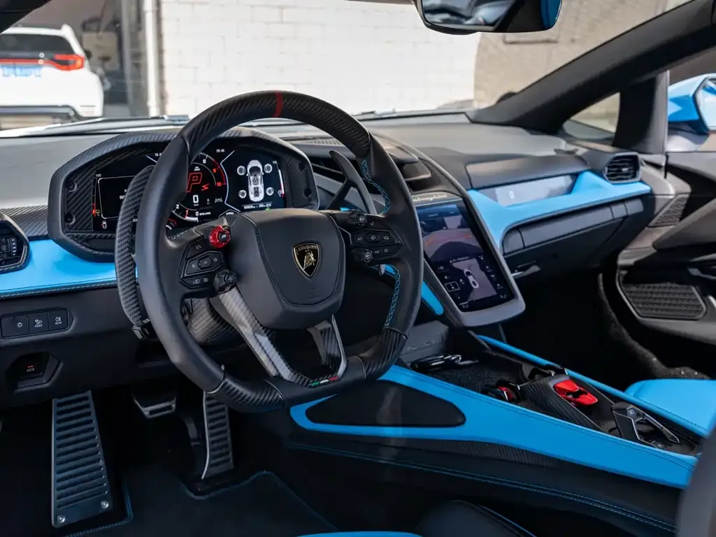 Lamborghini Revuelto 2025 из CN, фото 2