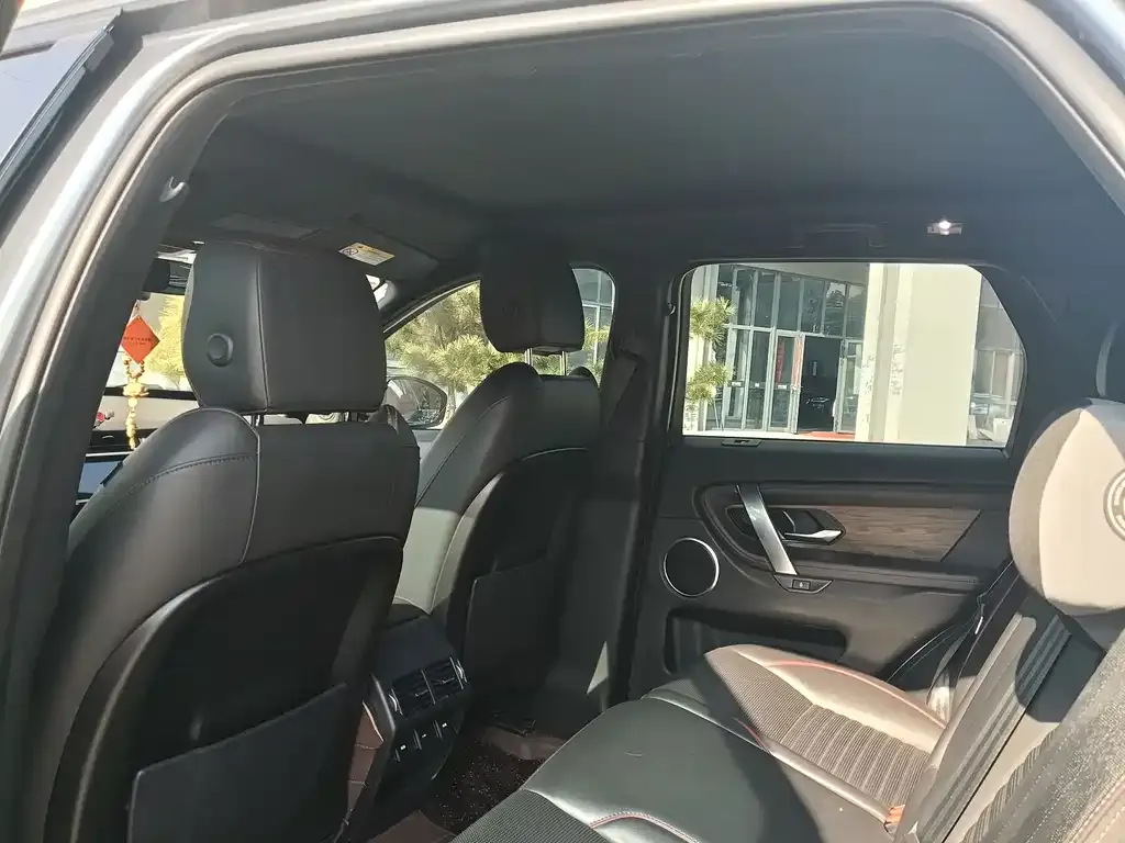 Land Rover Discovery Sport — фото 7