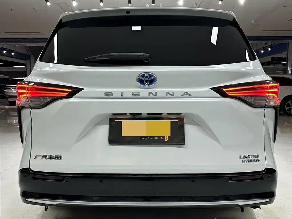 Toyota Sienna 2024 из CN, фото 7