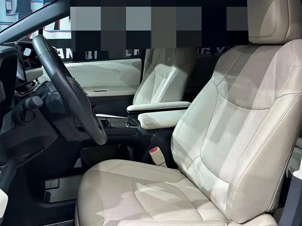 Toyota Sienna 2024 из CN, фото 8